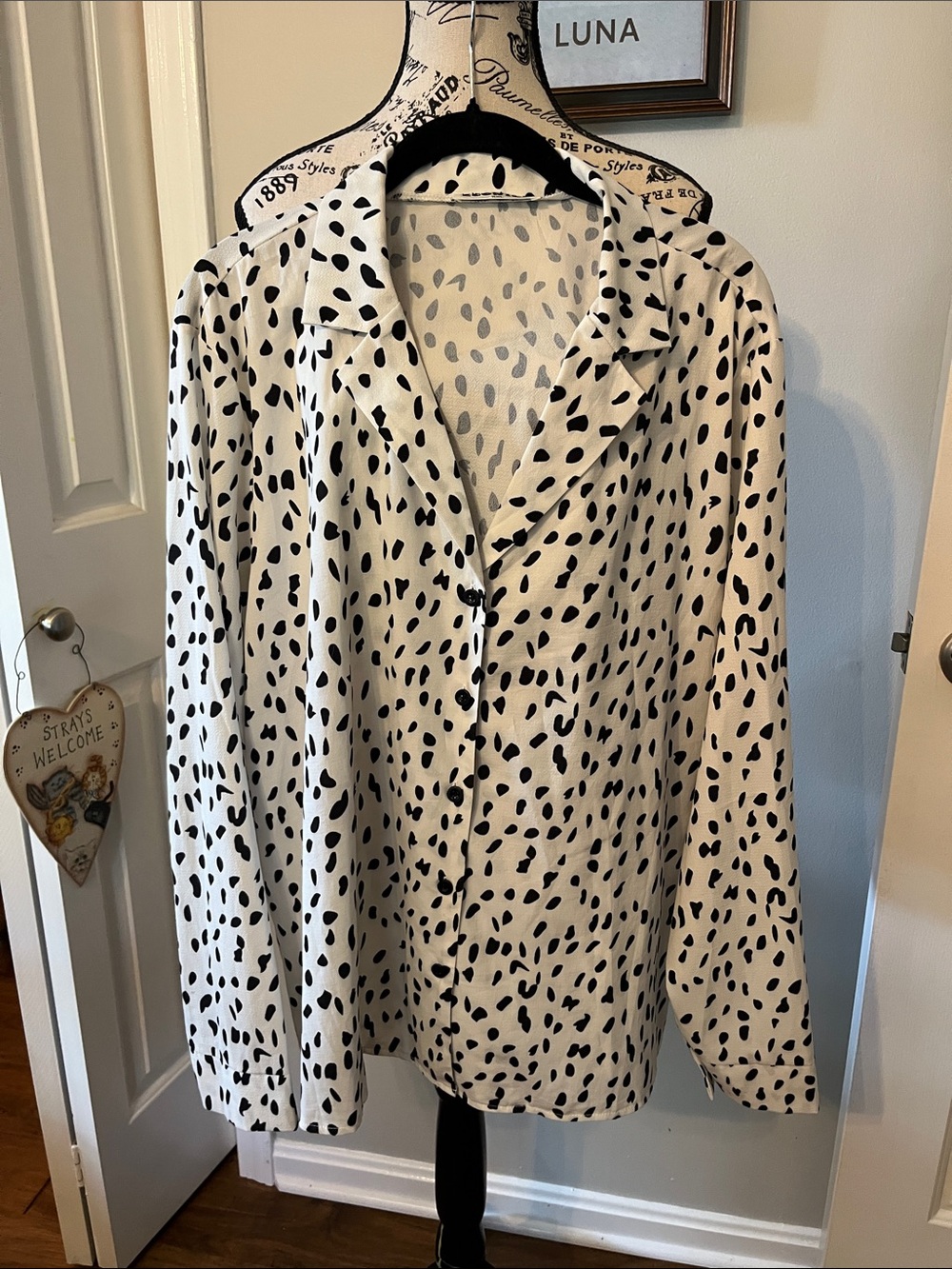 Women’s Black and White Spotted Button-Down Blouse